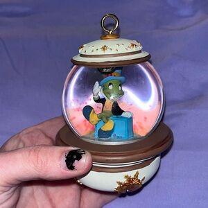 Rare Disney Jiminy Cricket Snow Globe Christmas ornament
